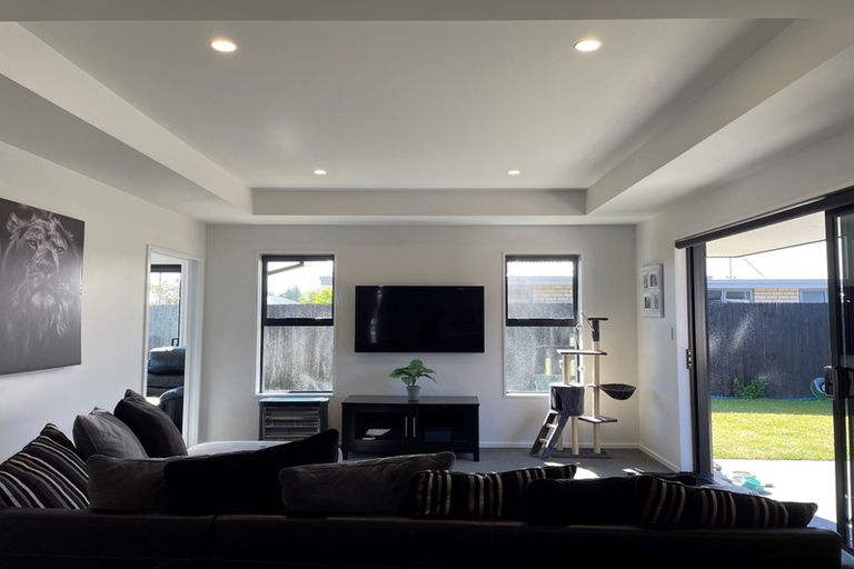 Photo of property in 9 Leader Street, Marshland, Christchurch, 8083