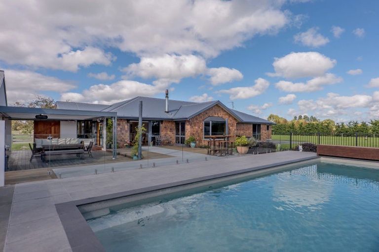 Photo of property in 60 Hollands Road, Tinwald, Ashburton, 7771