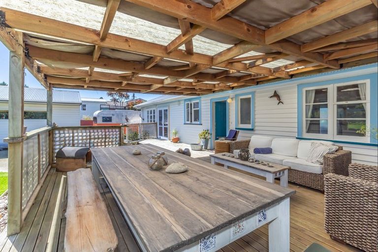 Photo of property in 78 Koputara Road, Himatangi Beach, Foxton, 4891