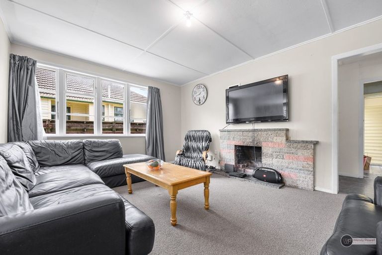 Photo of property in 36 Fleet Street, Naenae, Lower Hutt, 5011