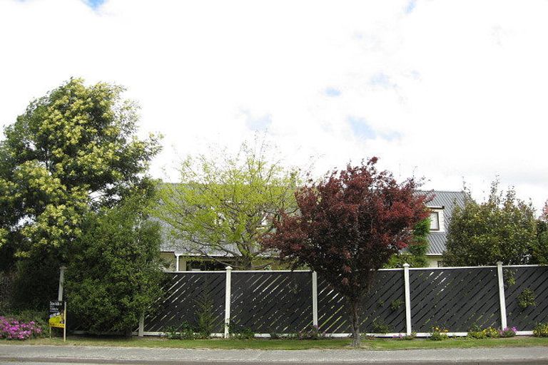 Photo of property in 35 Parkhouse Drive, Rangiora, 7400