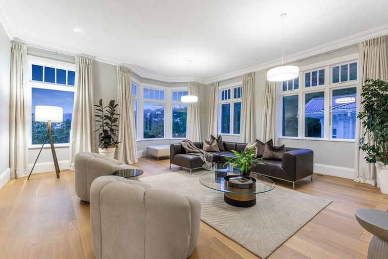 Photo of property in 22 Plunket Street, Kelburn, Wellington, 6012