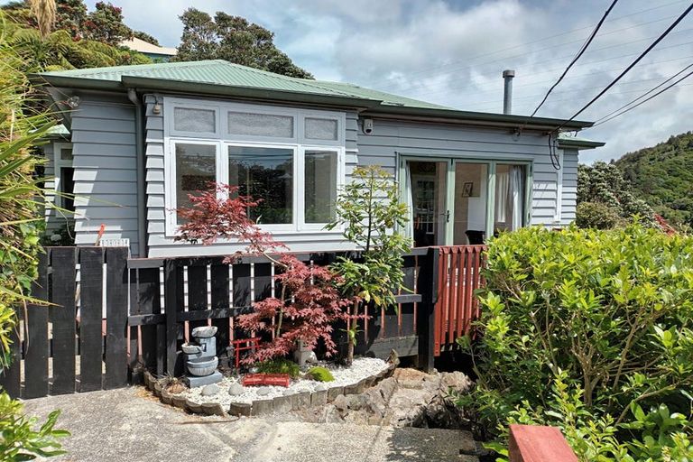 Photo of property in 34 Moana Road, Kelburn, Wellington, 6012