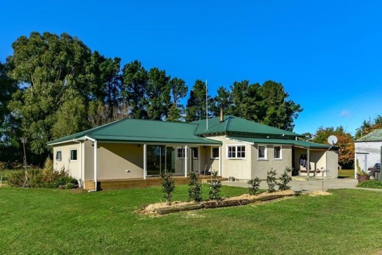 Photo of property in 395 Courtenay Road, Charing Cross, Christchurch, 7671