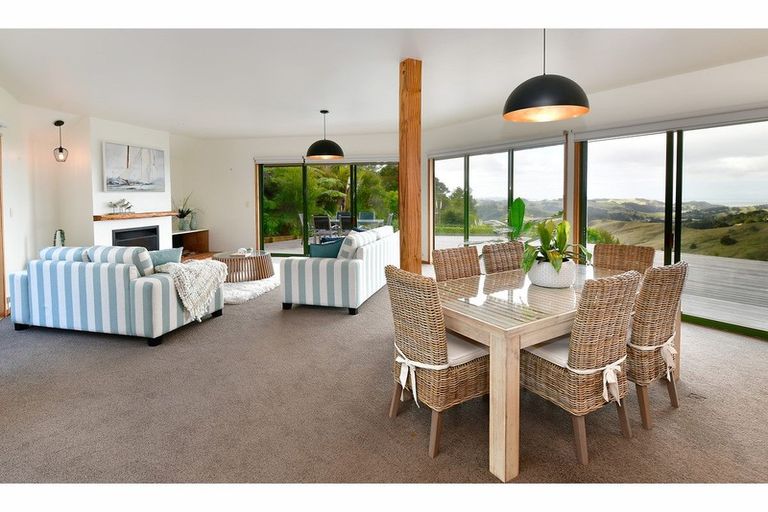 Photo of property in 268 Noakes Hill Road, Puhoi, Silverdale, 0994