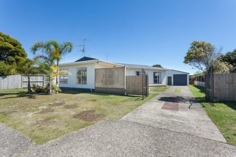 Photo of property in 9 Gobray Crescent, Mount Maunganui, 3116