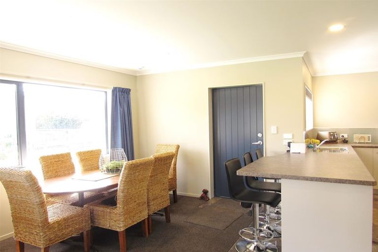 Photo of property in 379 Waihi Road, Normanby, Hawera, 4614