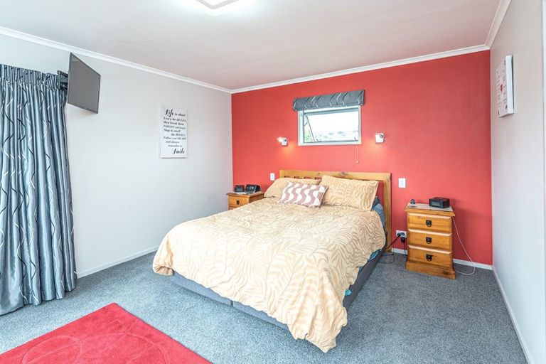 Photo of property in 70 Hipango Terrace, Durie Hill, Whanganui, 4500