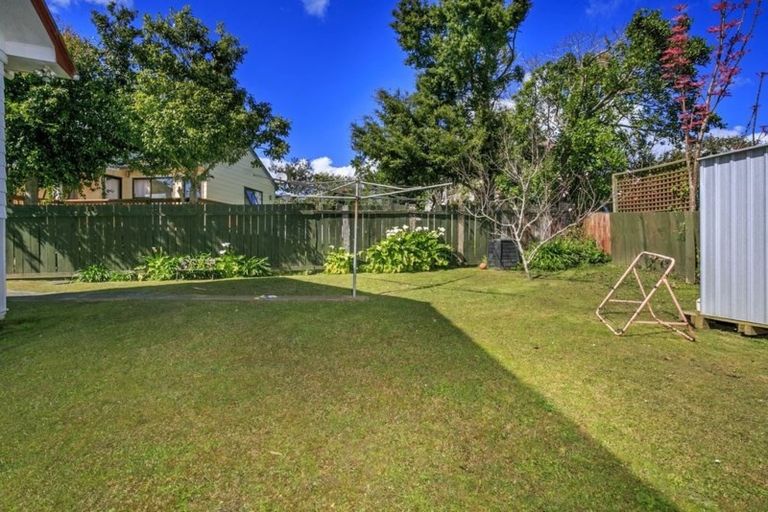 Photo of property in 74 Lynn Road, Bayview, Auckland, 0629