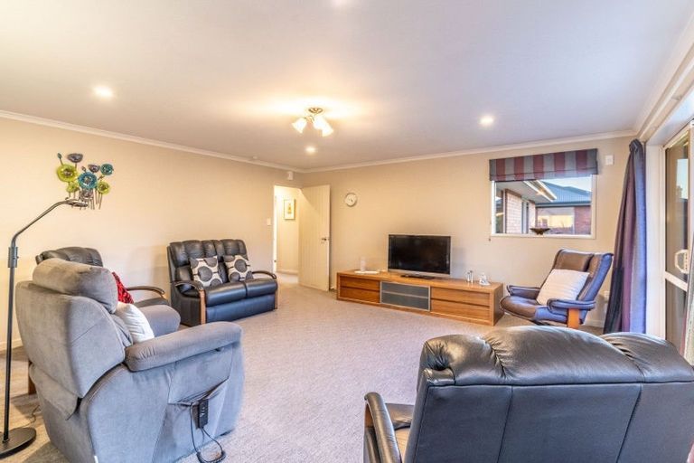 Photo of property in 100 Park Street, Winton, 9720