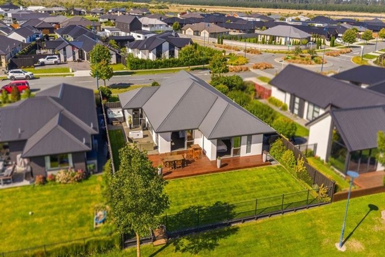 Photo of property in 62 Tiritiri Moana Drive, Pegasus, 7612