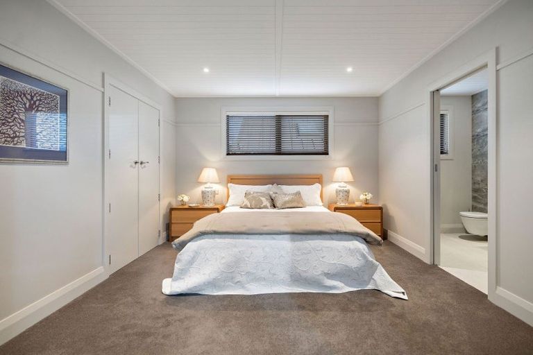 Photo of property in 31 Hackett Road, Jacks Point, Queenstown, 9371