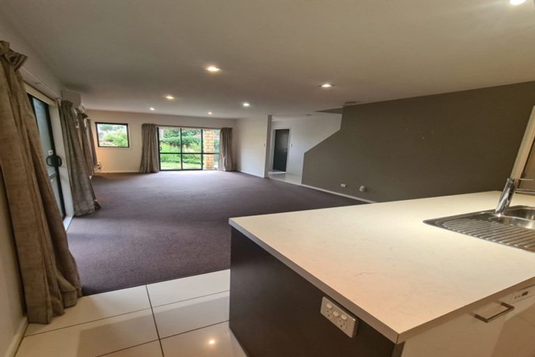 Photo of property in 2/56 Ridgeway Road, Pukekohe, 2120