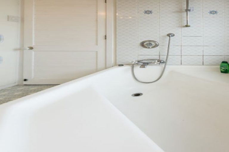 Photo of property in 95 Clovelly Road, Bucklands Beach, Auckland, 2012