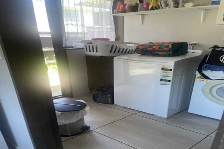 Photo of property in 9a Monowai Road, Johnsonville, Wellington, 6037