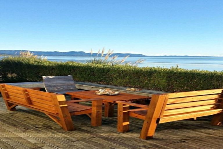 Photo of property in 252 Patons Rock Road, Patons Rock, Takaka, 7182
