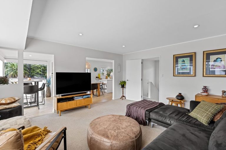 Photo of property in 2/252 Hibiscus Coast Highway, Orewa, 0931