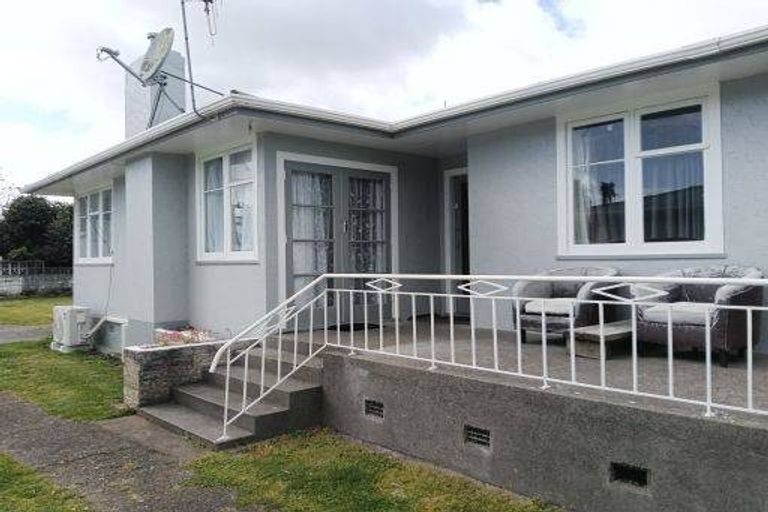 Photo of property in 10 Camellia Avenue, Aramoho, Whanganui, 4500