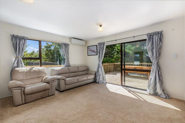Photo of property in 6a Mossburn Grove, Kelson, Lower Hutt, 5010