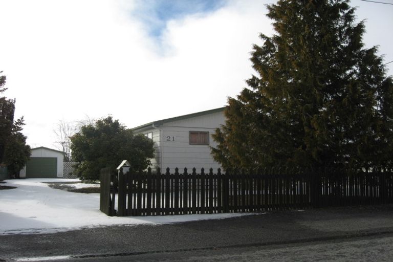 Photo of property in 21 Falstone Crescent, Twizel, 7901