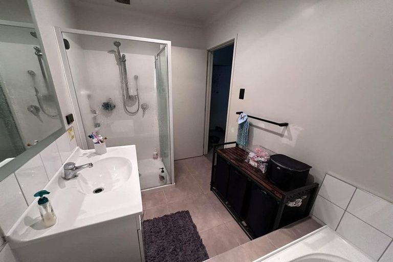 Photo of property in 23 Delta Mews Place, Clive, 4102