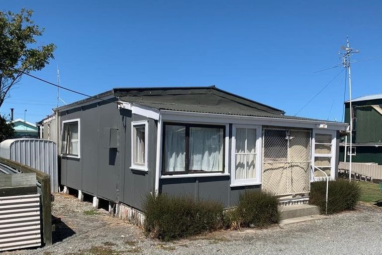 Photo of property in 38 Armstrong Avenue, Carterton, 5713