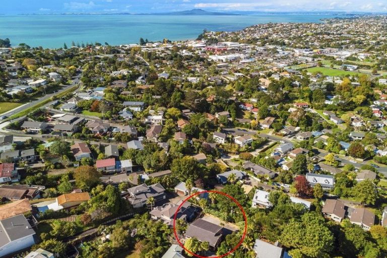 Photo of property in 74 Carlisle Road, Browns Bay, Auckland, 0632