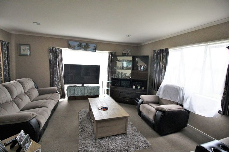 Photo of property in 1 Strathmore Drive, Rototuna, Hamilton, 3210