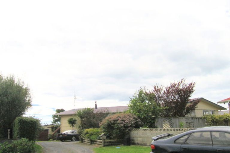 Photo of property in 34 Woodford Avenue, Brookfield, Tauranga, 3110