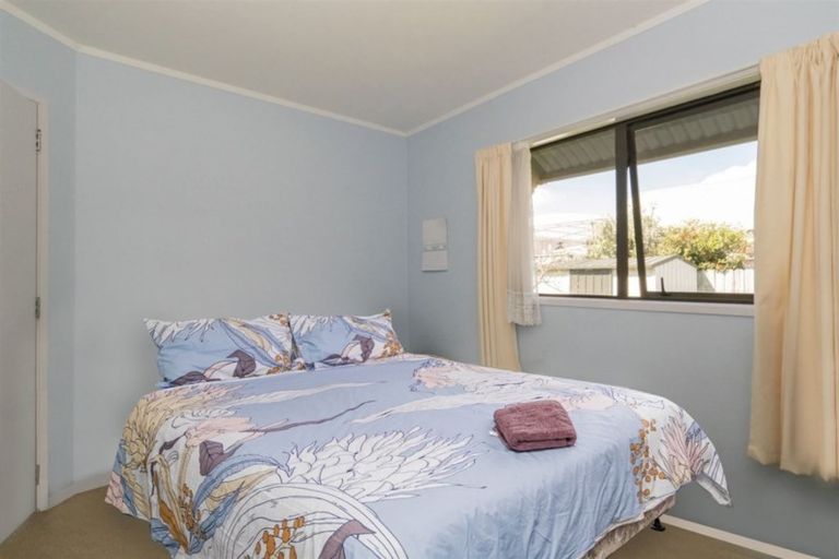 Photo of property in 13 Cholmondeley Crescent, Whitianga, 3510