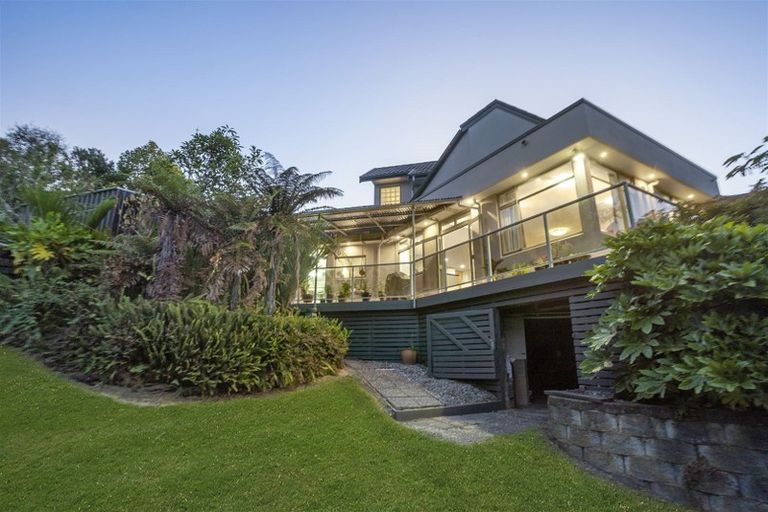 Photo of property in 565 Redoubt Road, Flat Bush, Auckland, 2019
