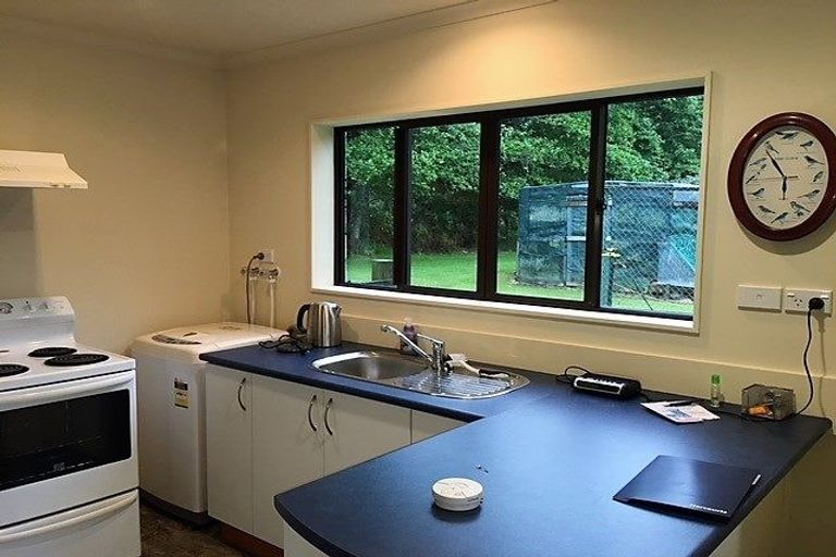 Photo of property in 1319 Kahikatea Flat Road, Kaukapakapa, 0871