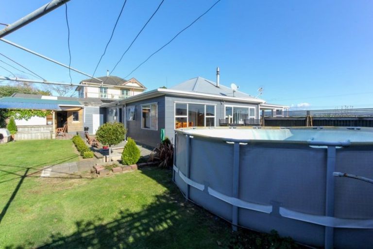 Photo of property in 6 Mouatt Street, Waitara, 4320