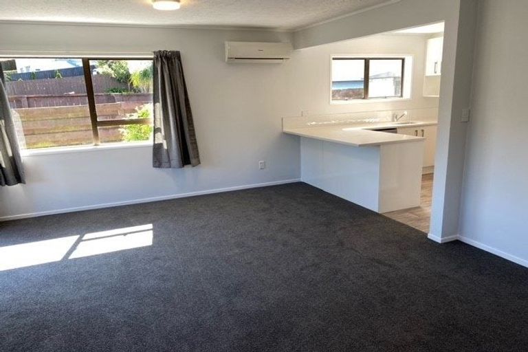 Photo of property in 1/10 Imogene Way, Half Moon Bay, Auckland, 2012