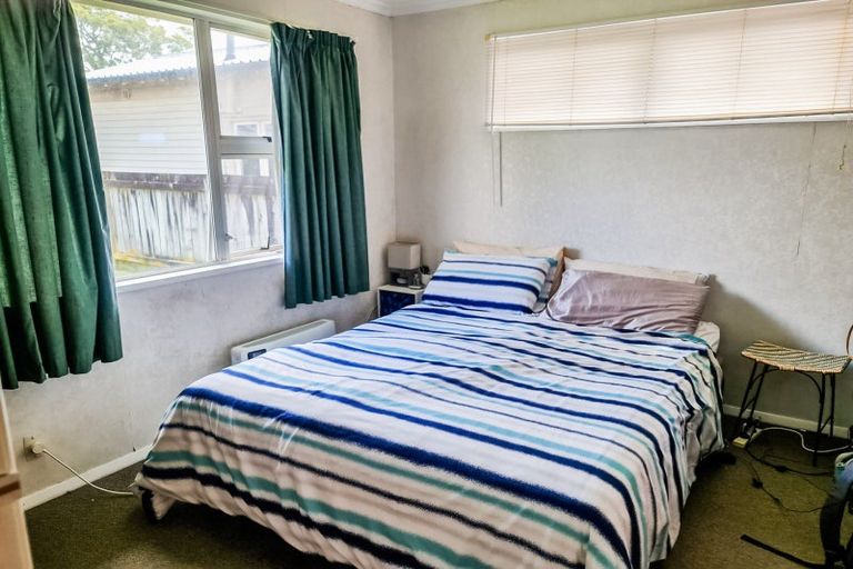 Photo of property in 42 Marne Street, Hokowhitu, Palmerston North, 4410