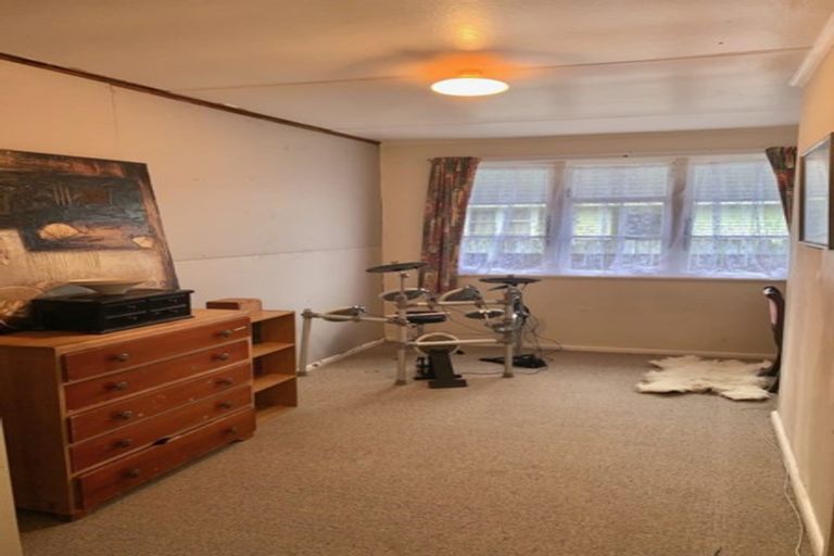 Photo of property in 8 Maire Street, Otaki, 5512