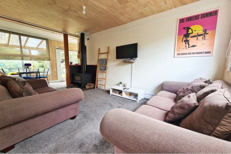 Photo of property in 18 Violet Street, Riverton/aparima, Riverton, 9822