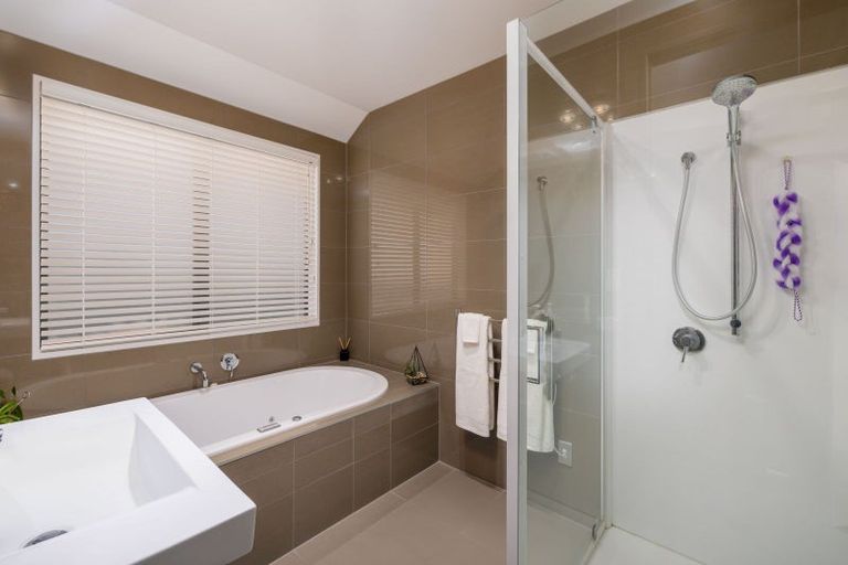 Photo of property in 18 Mara-kai Place, Pegasus, 7612