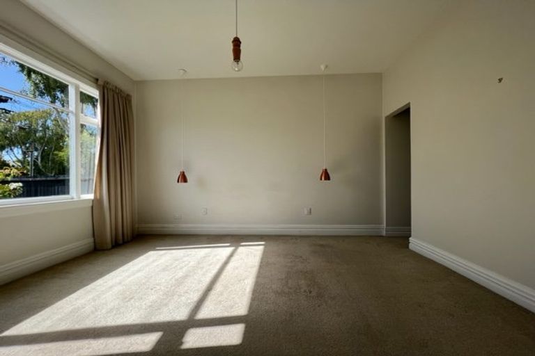 Photo of property in 49 Cleveland Street, Edgeware, Christchurch, 8013