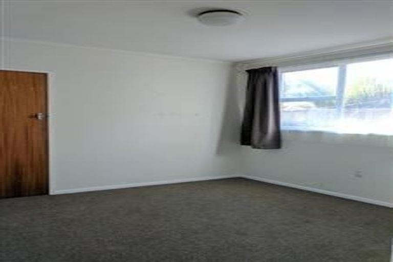 Photo of property in 2/50 Kitchener Road, Milford, Auckland, 0620