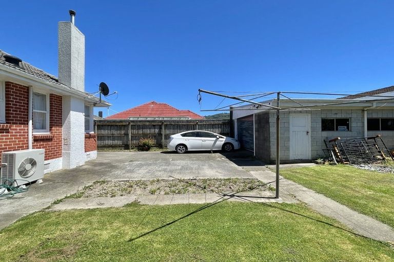 Photo of property in 11 Brees Street, Epuni, Lower Hutt, 5011