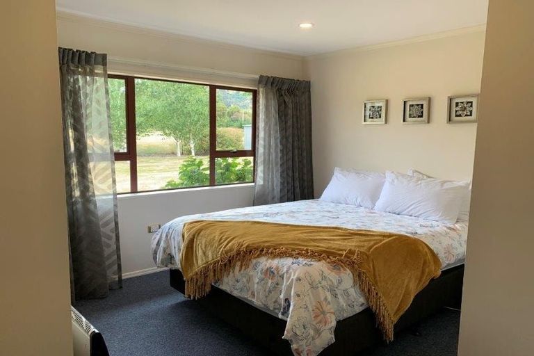 Photo of property in 18 Orchard Road, Wanaka, 9382