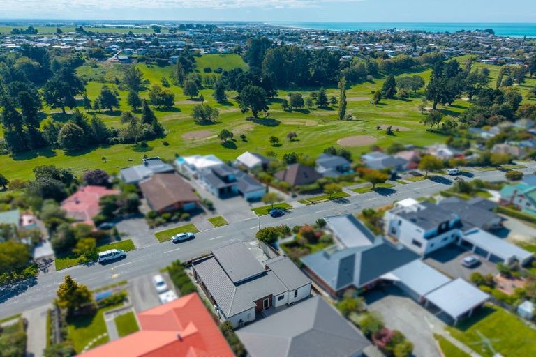 Photo of property in 174 Douglas Street, Highfield, Timaru, 7910