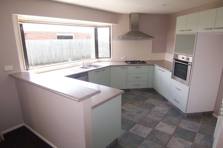 Photo of property in 32 Shearwater Drive, Woolston, Christchurch, 8023