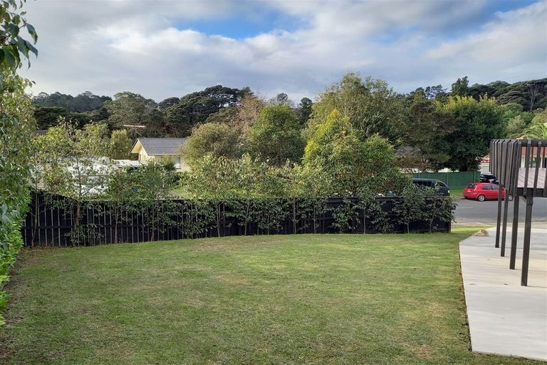 Photo of property in 23 Spinella Drive, Bayview, Auckland, 0629