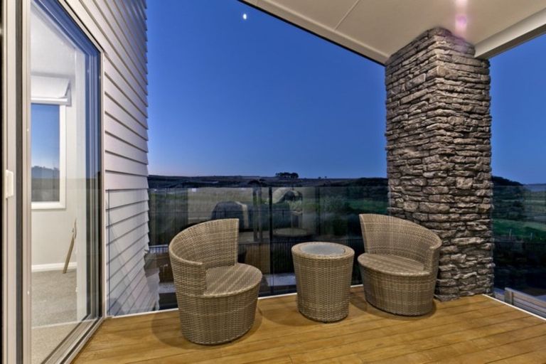 Photo of property in 45 Bounty Road, Long Bay, Auckland, 0630