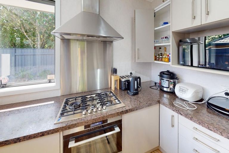 Photo of property in 18a Surrey Crescent, Hokowhitu, Palmerston North, 4410