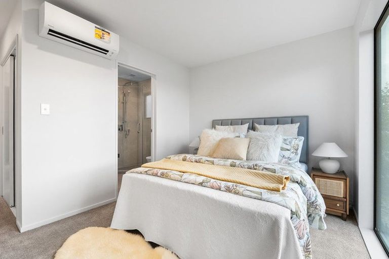 Photo of property in 6/1090 Beach Road, Torbay, Auckland, 0630