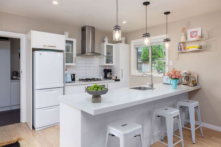 Photo of property in 112 Tomes Road, St Albans, Christchurch, 8052