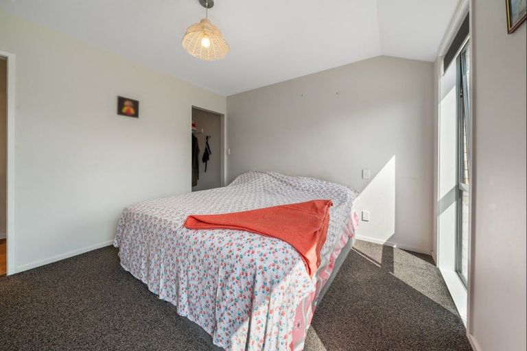 Photo of property in 15a Frederick Place, Whalers Gate, New Plymouth, 4310